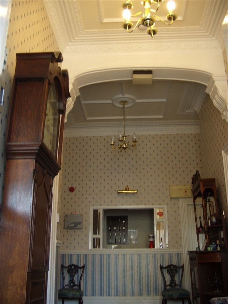 Whitworth Falls Hotel Southport Esterno foto